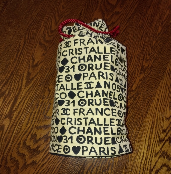 Chanel bag& box... RARE! - Picture 2 of 8